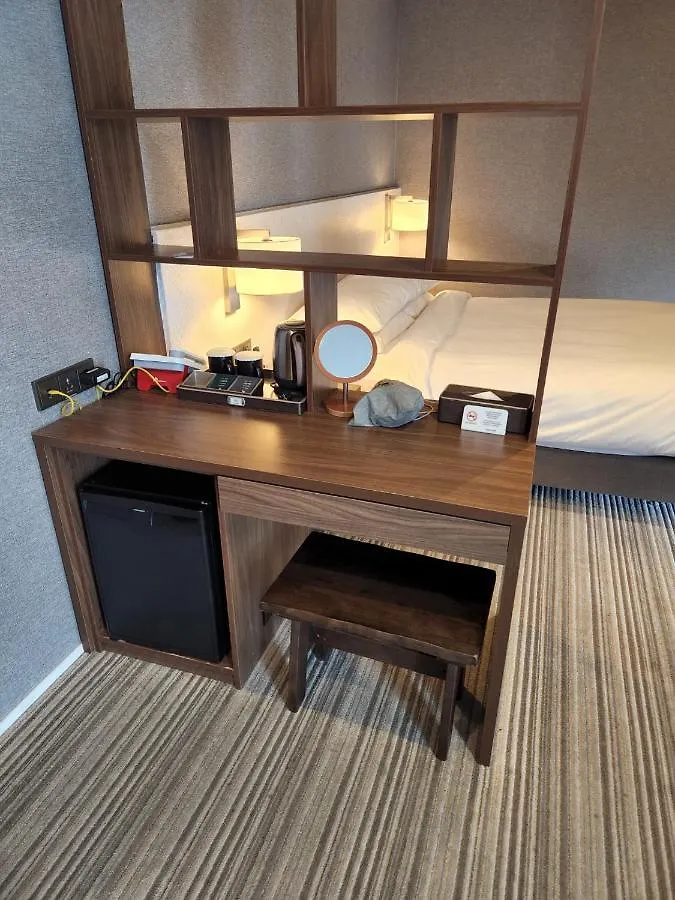 Island Hotel Ciudad Metropolitana de Busan 0*,